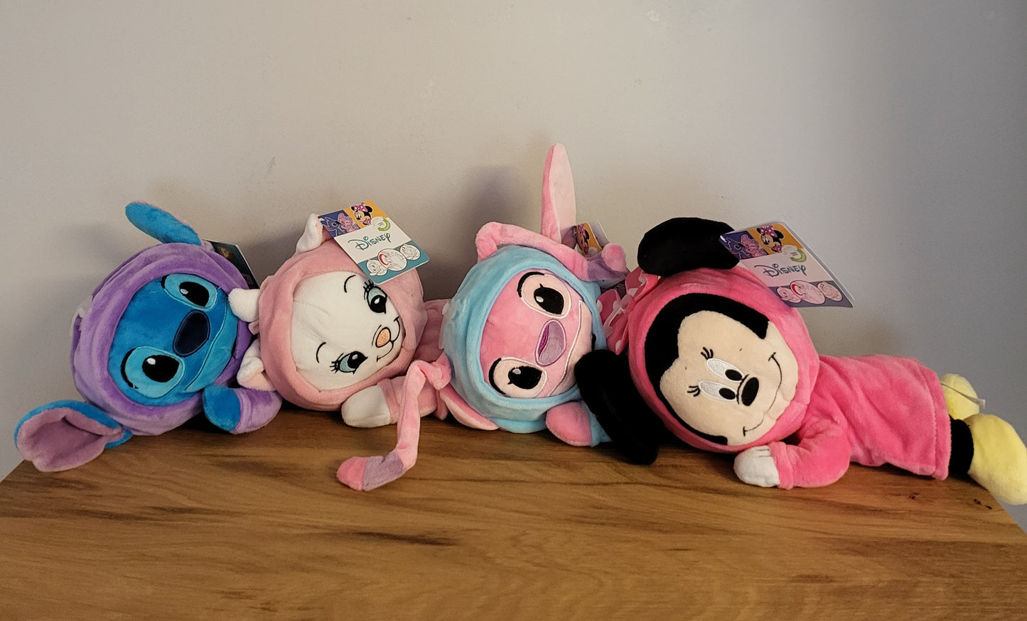 Disney Doppelseitiger Plüsch Spielzeug im Strampler wendbar Stitch / Aristicats / Angel / Minnie Maus schlafend/ wach NEU