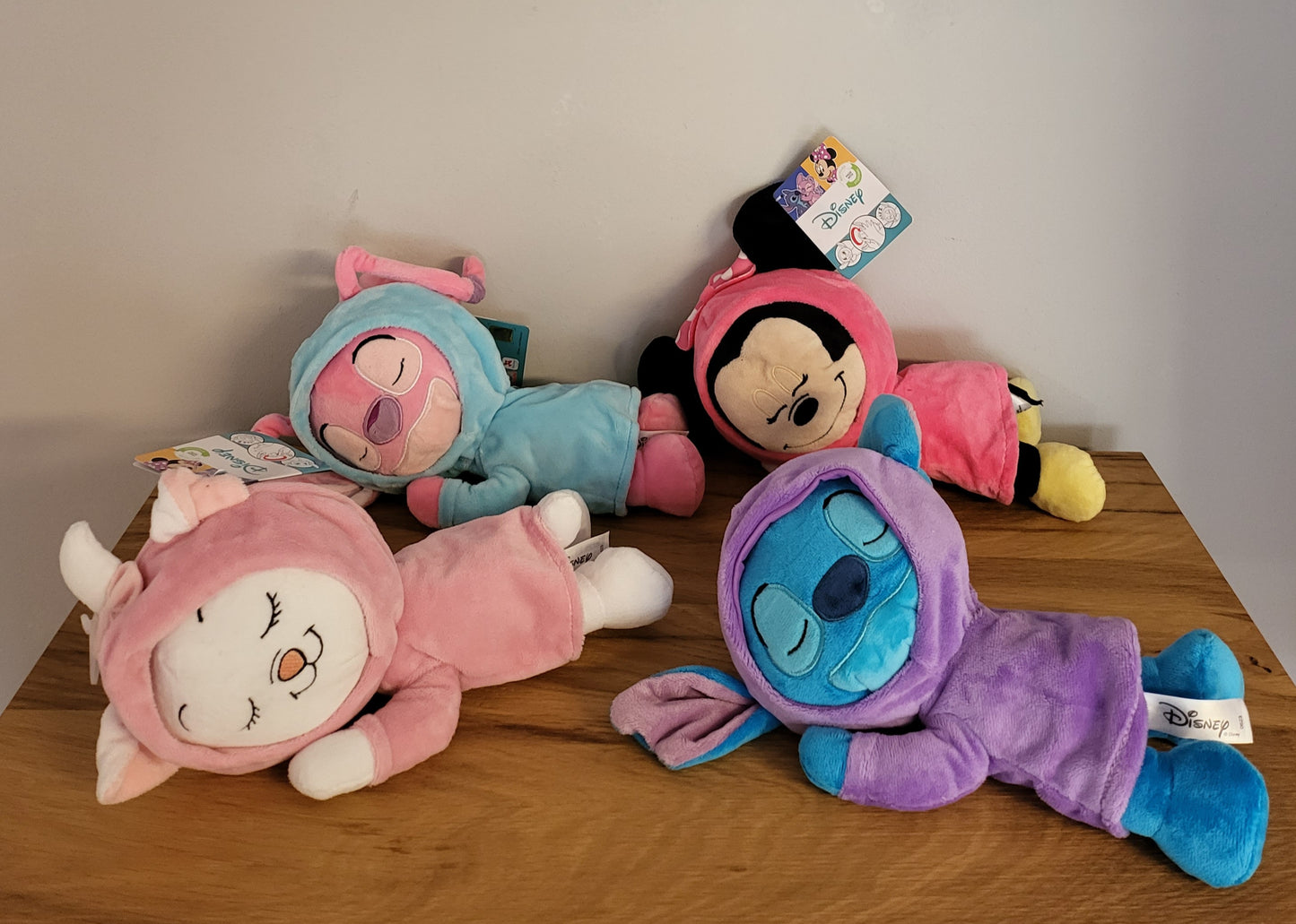 Disney Doppelseitiger Plüsch Spielzeug im Strampler wendbar Stitch / Aristicats / Angel / Minnie Maus schlafend/ wach NEU