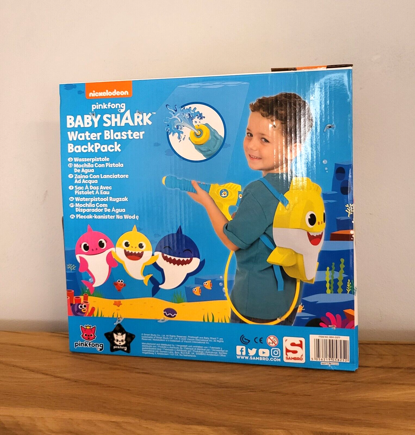Baby Shark Wasserpistole Outdoor Spielzeug Kinder mit Rucksack ca. 26+22 cm NEU