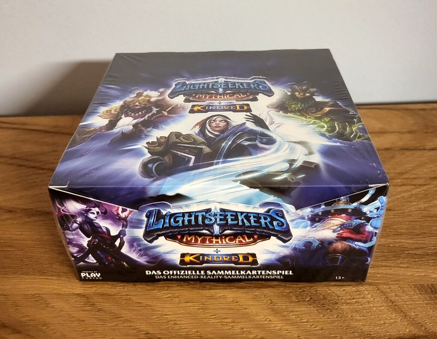 Lightseekers Mythical+Kindred Sammel Kartenspiel 24x Booster Display DE NEU &OVP