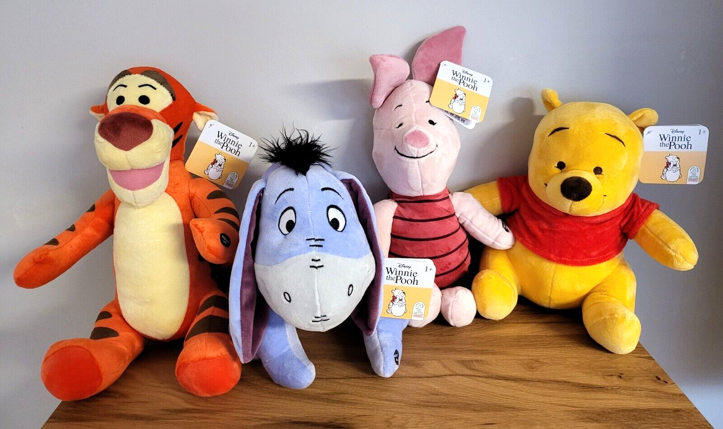 Disney Plüsch Stofftier Kuscheltier Plüschfigur Winnie Puuh Pooh mit Sound NEU
