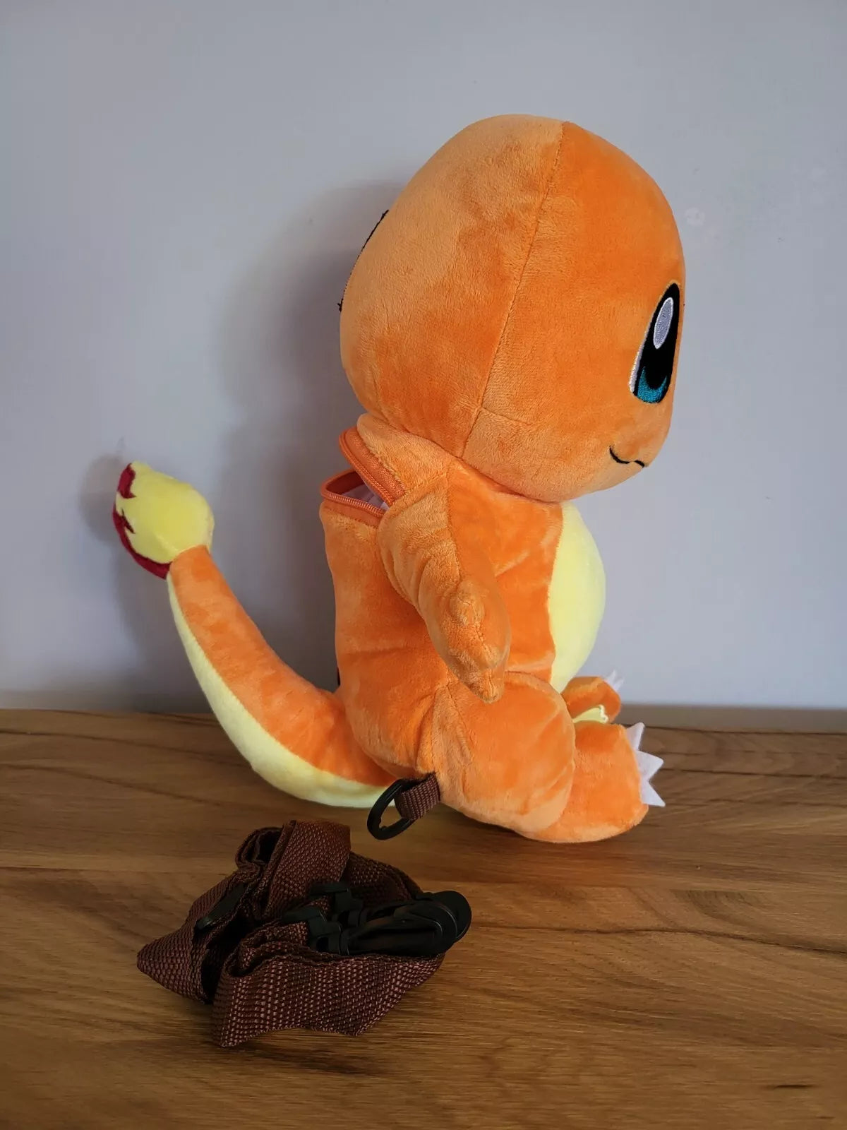 Pokemon Plüschtier 3D Rucksack Pikachu / Schiggy/ Glumanda Spielzeug Stofftier NEU