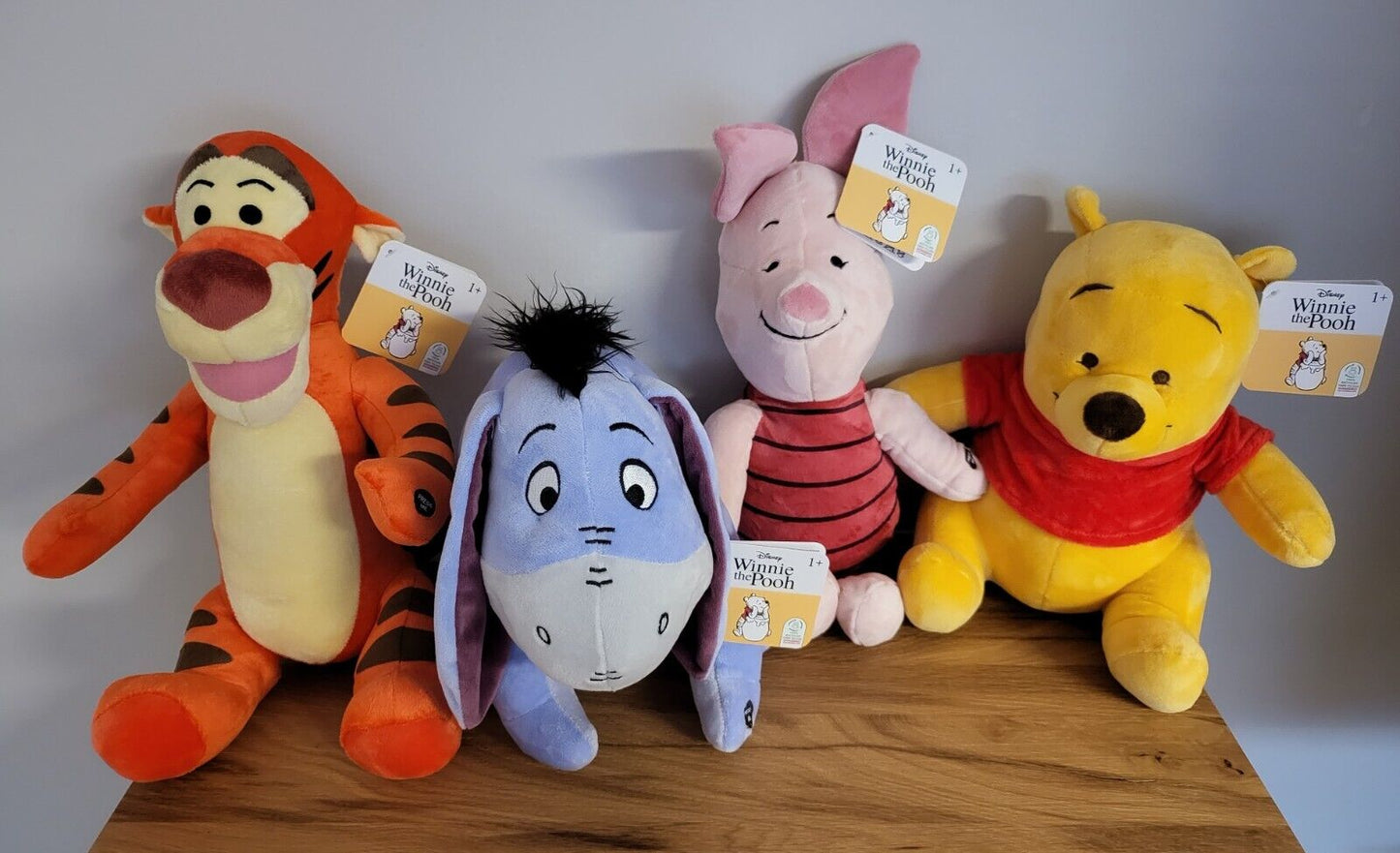 Disney Plüsch Stofftier Kuscheltier Plüschfigur Winnie Puuh Pooh mit Sound NEU
