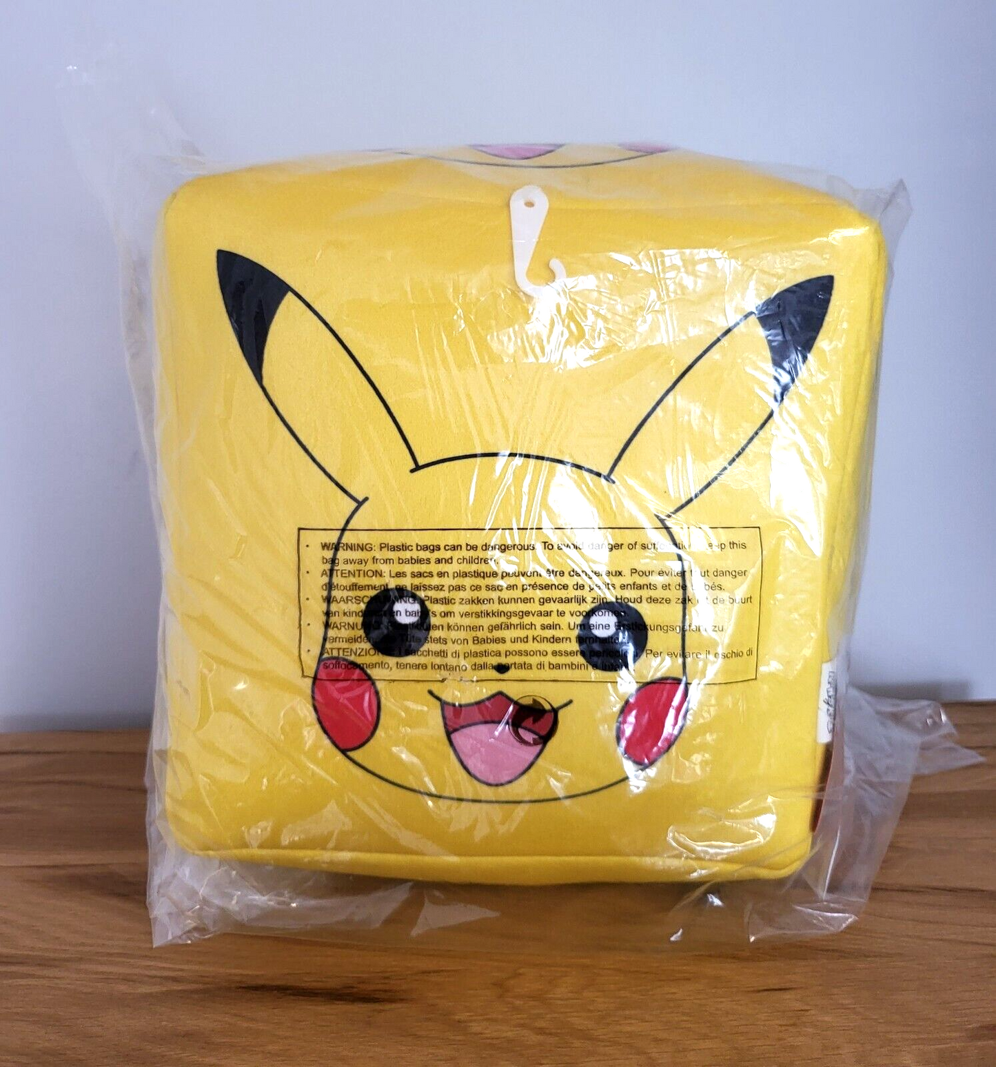 Pokemon Plüsch Pikachu Würfel Kissen Stofftier Kuscheltier Formkissen Sitzkissen Spielzeug Kinder NEU