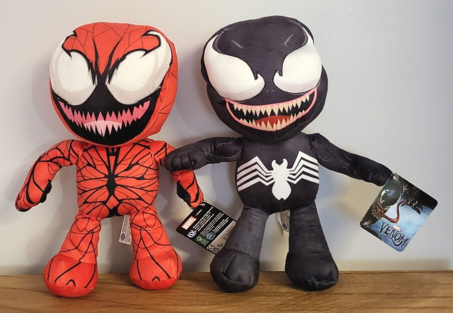 Disney Plüsch Stofftier Kuscheltier Marvel Venom, Carnage, Spiderman 30 cm Spielzeug Kinder NEU