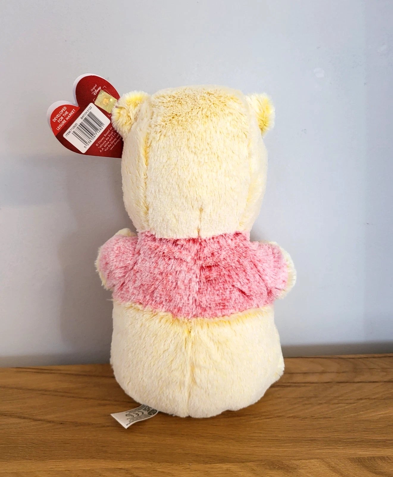 Disney Plüsch Stofftier Kuscheltier Figur Winnie Puuh mit Herz Love Pooh Plüschtier NEU