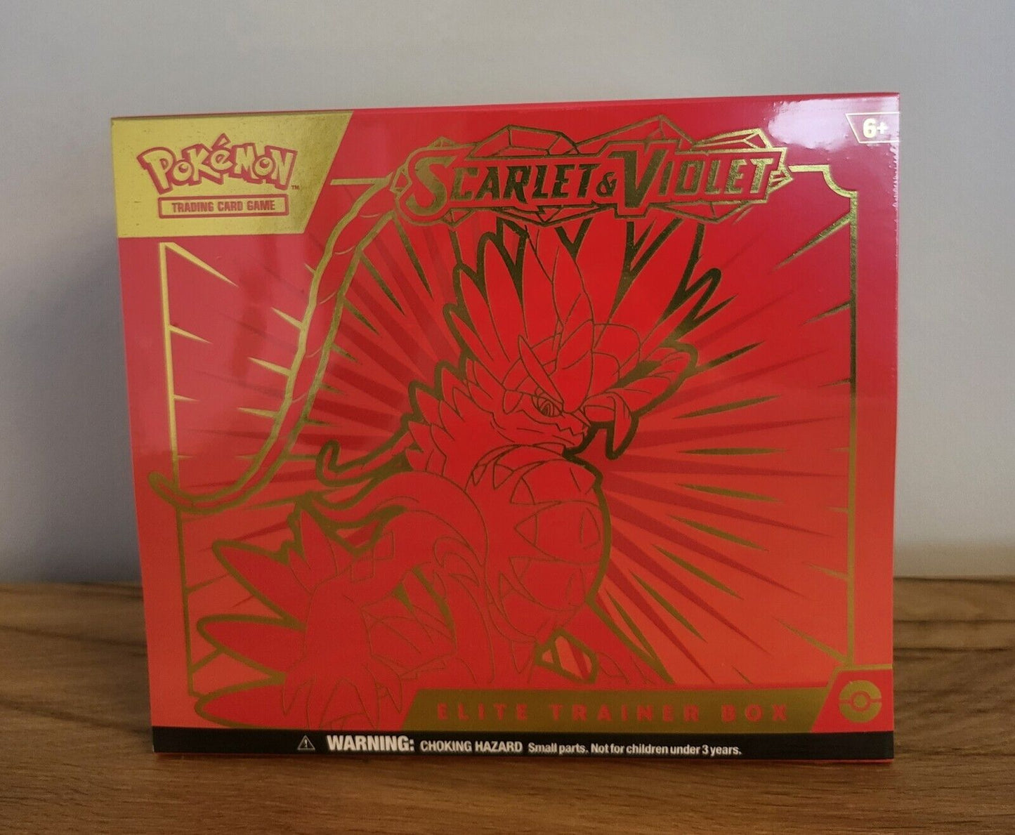 Pokemon Karmesin & Purpur ETB Koraidon Top Trainer Box Booster EN NEU & OVP 2023