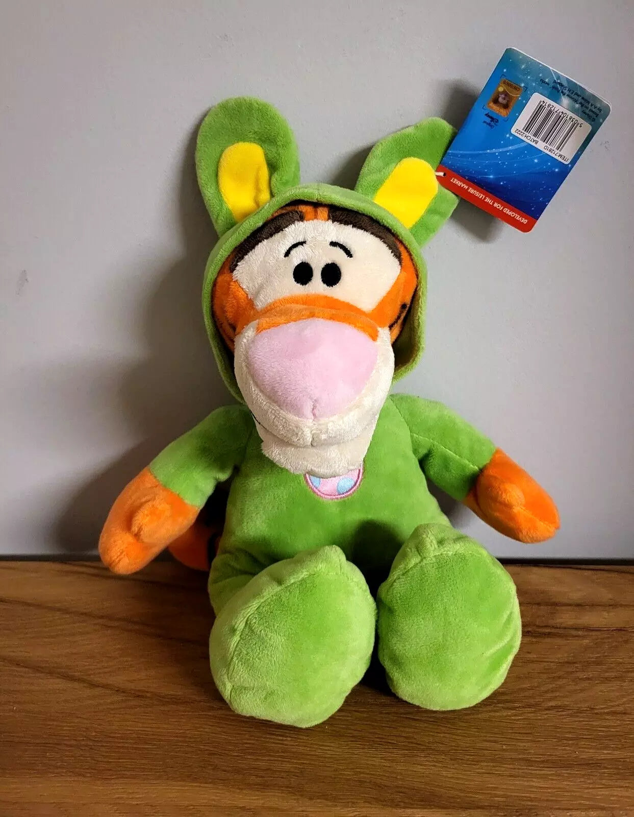 Disney Plüsch Stofftier Kuscheltier Tigger Pyjama Party im Strampler im Schlafanzug NEU