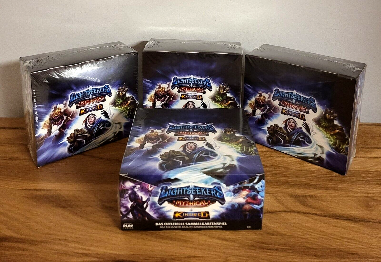 Lightseekers Mythical+Kindred Sammel Kartenspiel 24x Booster Display DE NEU &OVP
