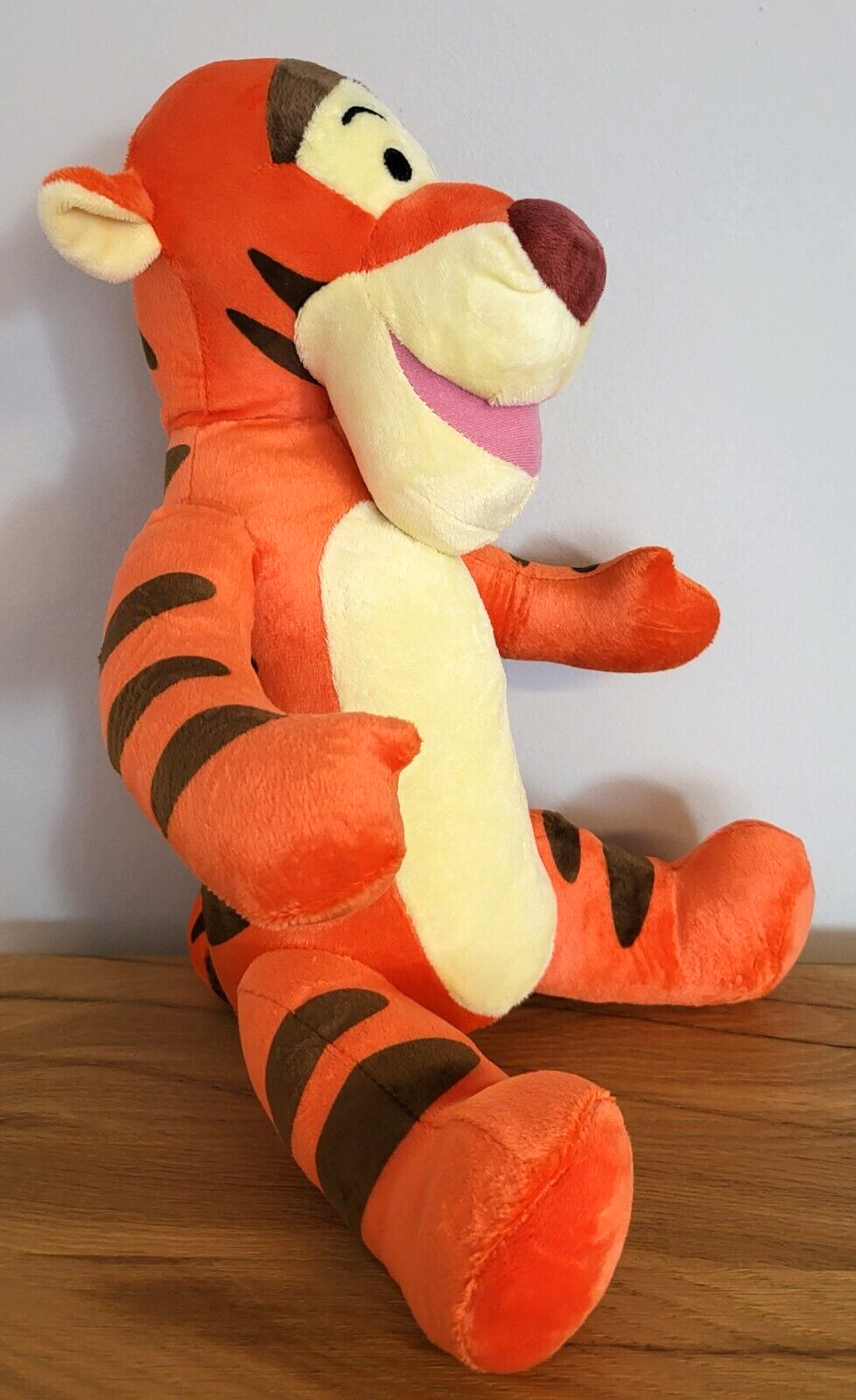 Disney Plüsch Stofftier Kuscheltier Winnie Puuh Pooh Tigger Tiger mit Sound NEU