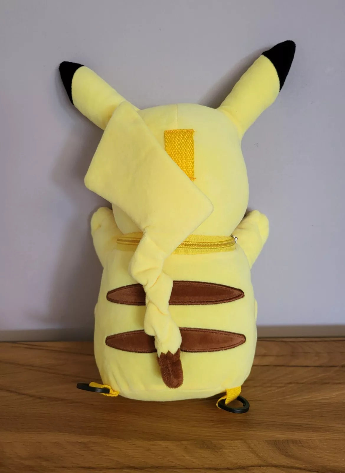 Pokemon Plüschtier 3D Rucksack Pikachu / Schiggy/ Glumanda Spielzeug Stofftier NEU