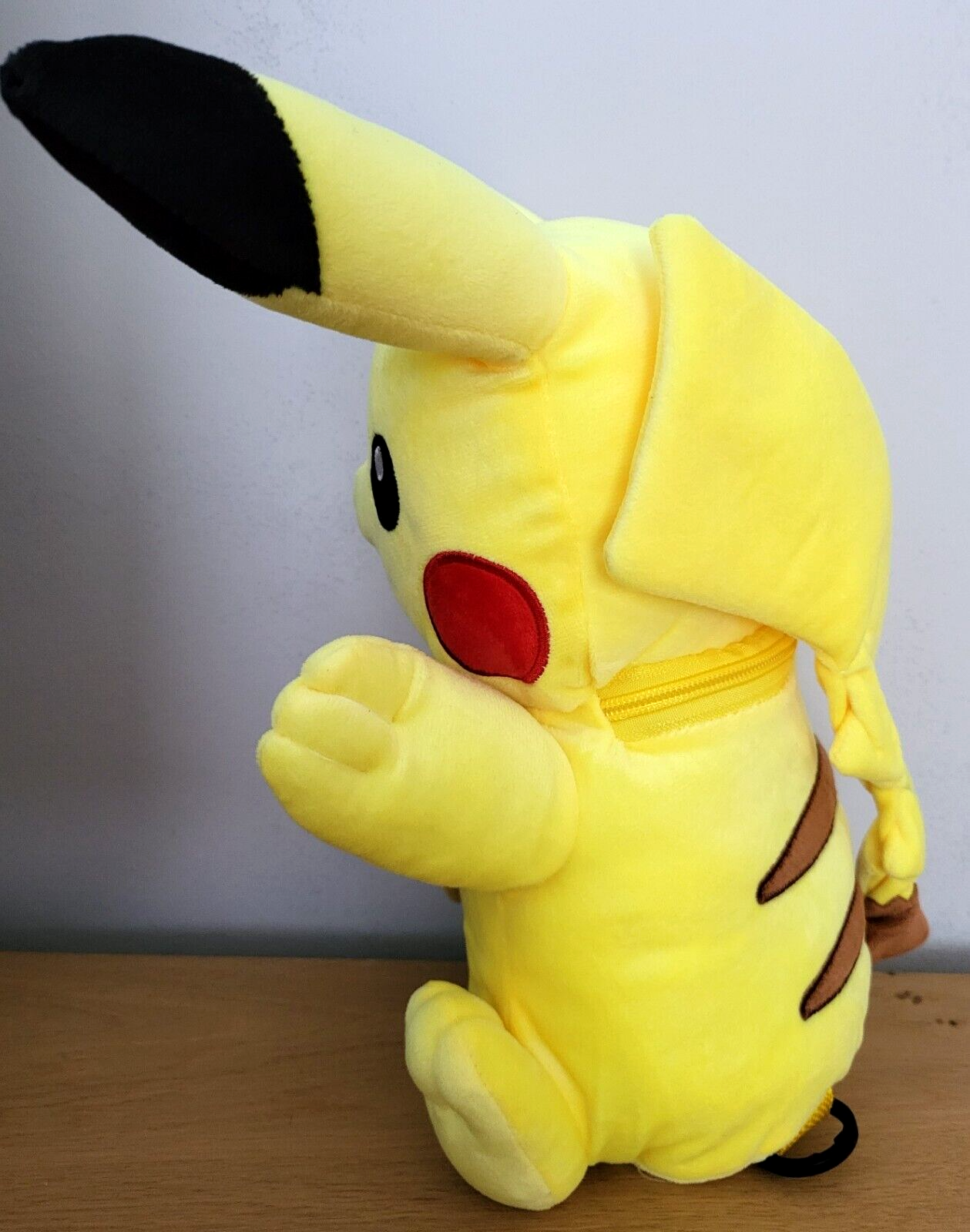 Plüschtier Pokemon Pikachu Rucksack Spielzeug Stofftier Kuscheltier ca.34 cm NEU