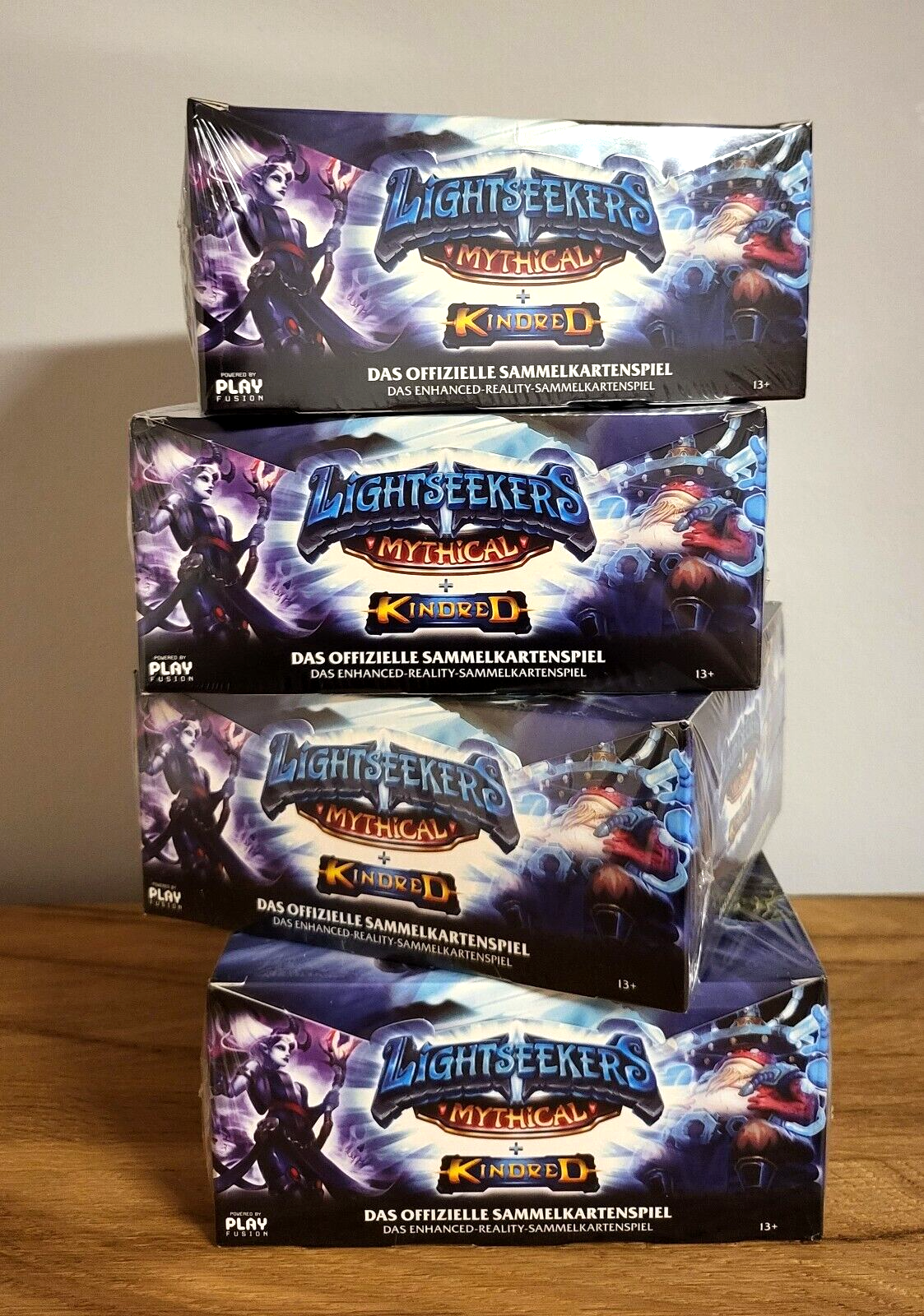 Lightseekers Mythical+Kindred Sammel Kartenspiel 24x Booster Display DE NEU &OVP