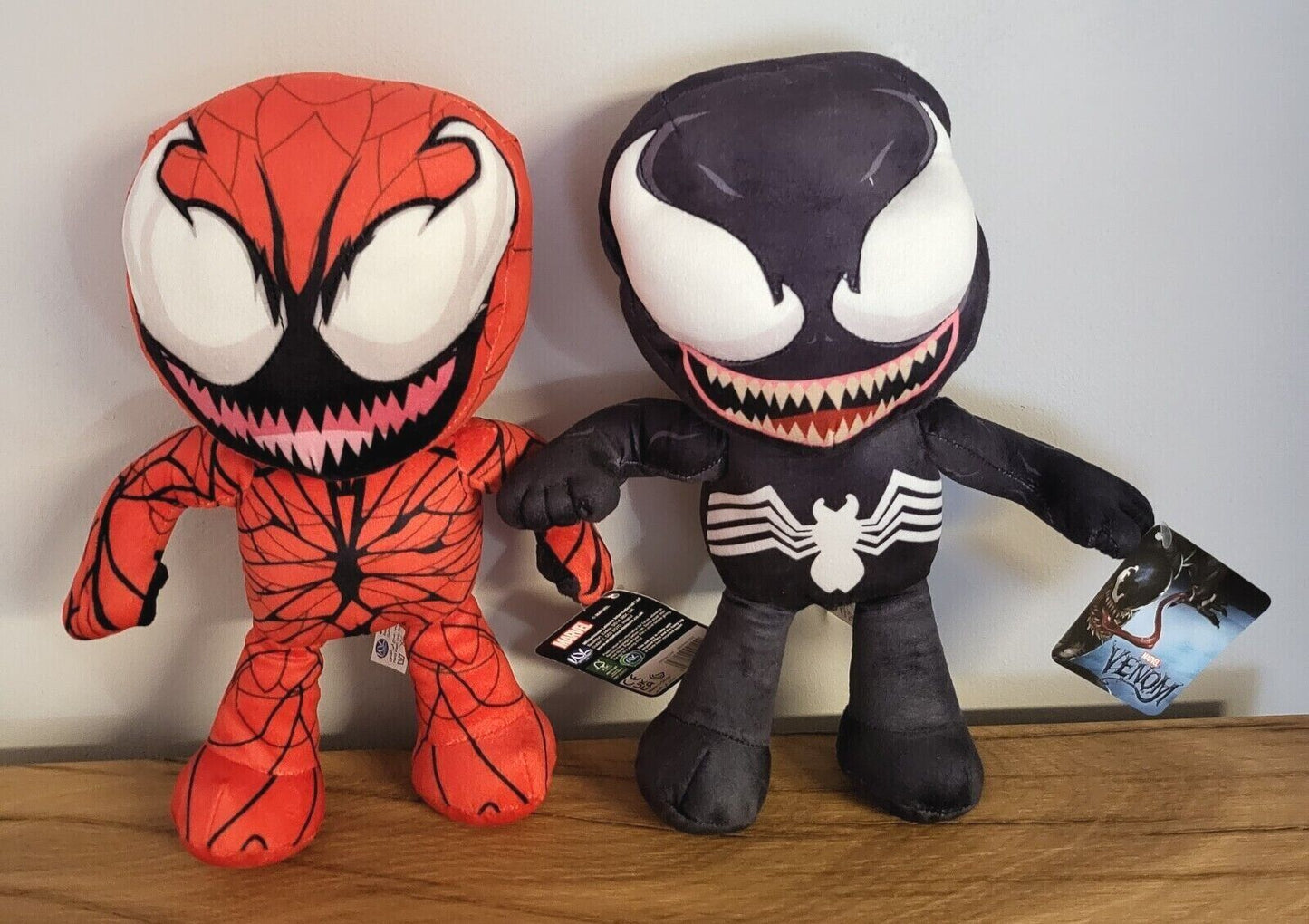 Disney Plüsch Stofftier Kuscheltier Marvel Venom, Carnage, Spiderman 30 cm Spielzeug Kinder NEU