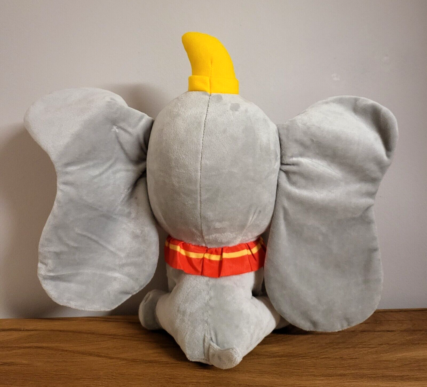 Disney Plüschtier Stofftier Dumbo Figur Kuscheltier Baby 32cm mit SOUND/TON NEU