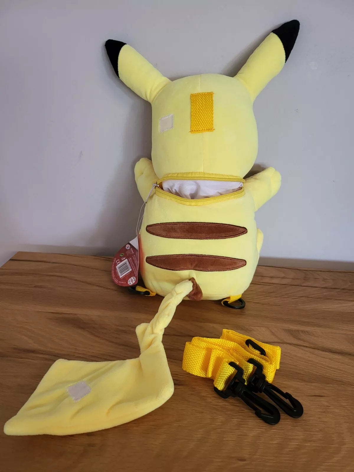Pokemon Plüschtier 3D Rucksack Pikachu / Schiggy/ Glumanda Spielzeug Stofftier NEU