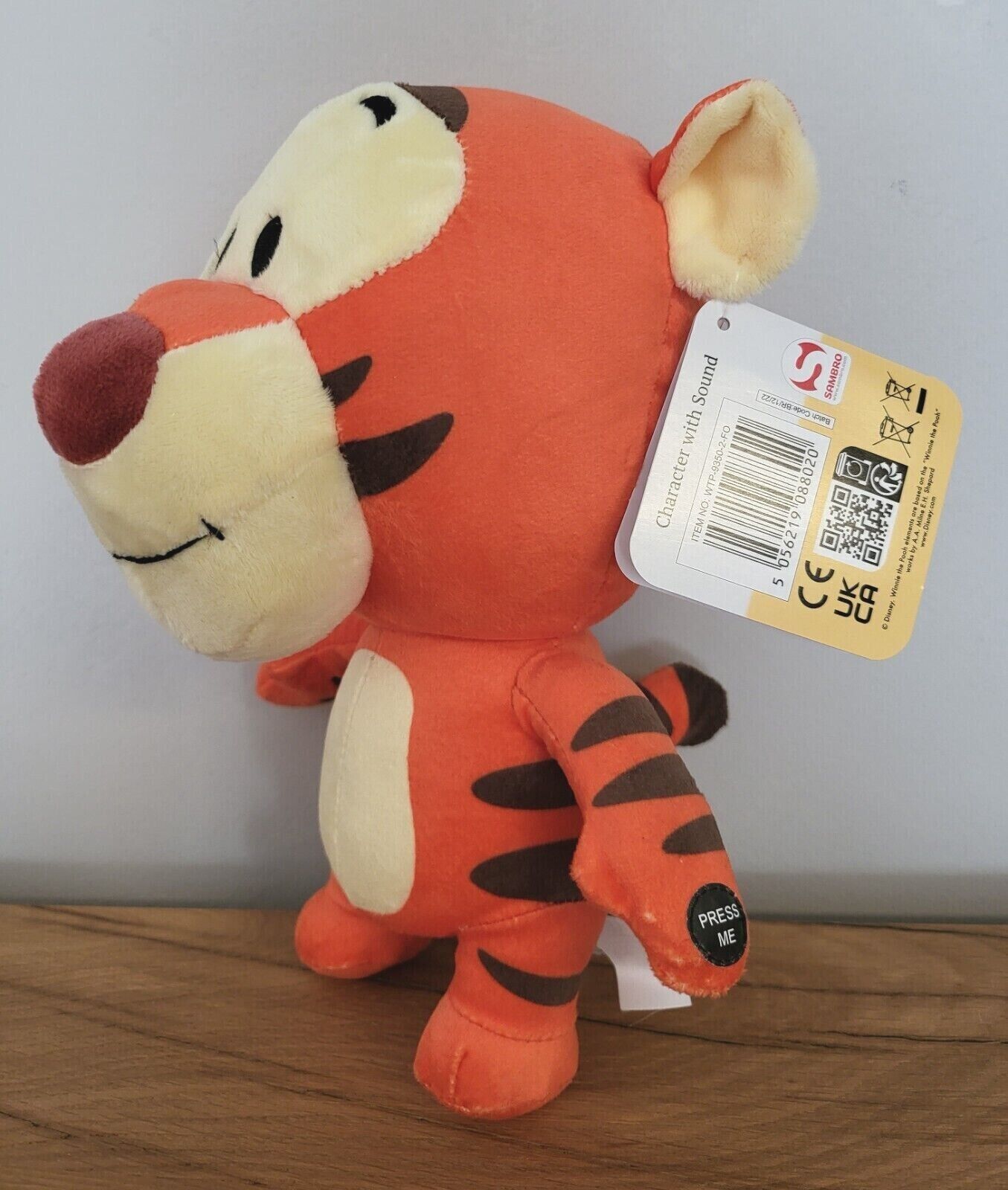 Disney Plüsch Stofftier Kuscheltier Winnie Pooh Puuh Tigger mit SOUND 27cm NEU