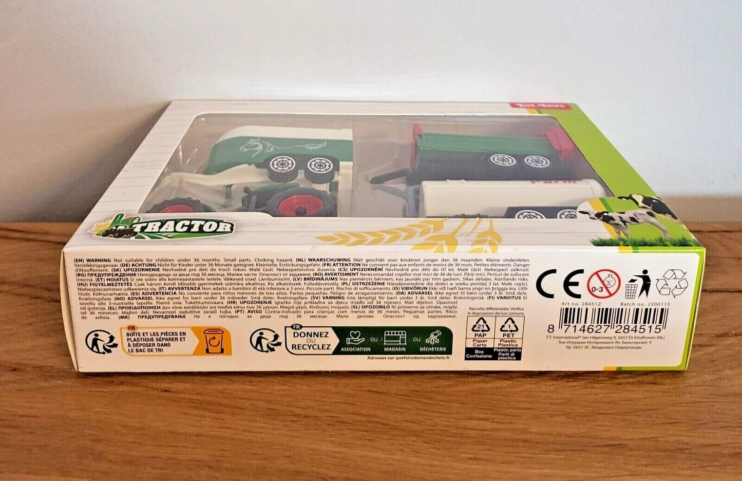 Traktor mit drei Anhänger Spielzeugauto Kinder Geschenkbox Bau Garten Fahrzeug ca. 14x21cm sortiert