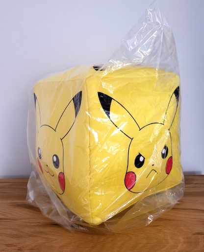 Pokemon Plüsch Pikachu Würfel Kissen Stofftier Kuscheltier Formkissen Sitzkissen Spielzeug Kinder NEU