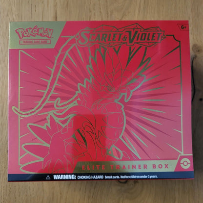 Pokemon Karmesin & Purpur ETB Koraidon Top Trainer Box Booster EN NEU & OVP 2023