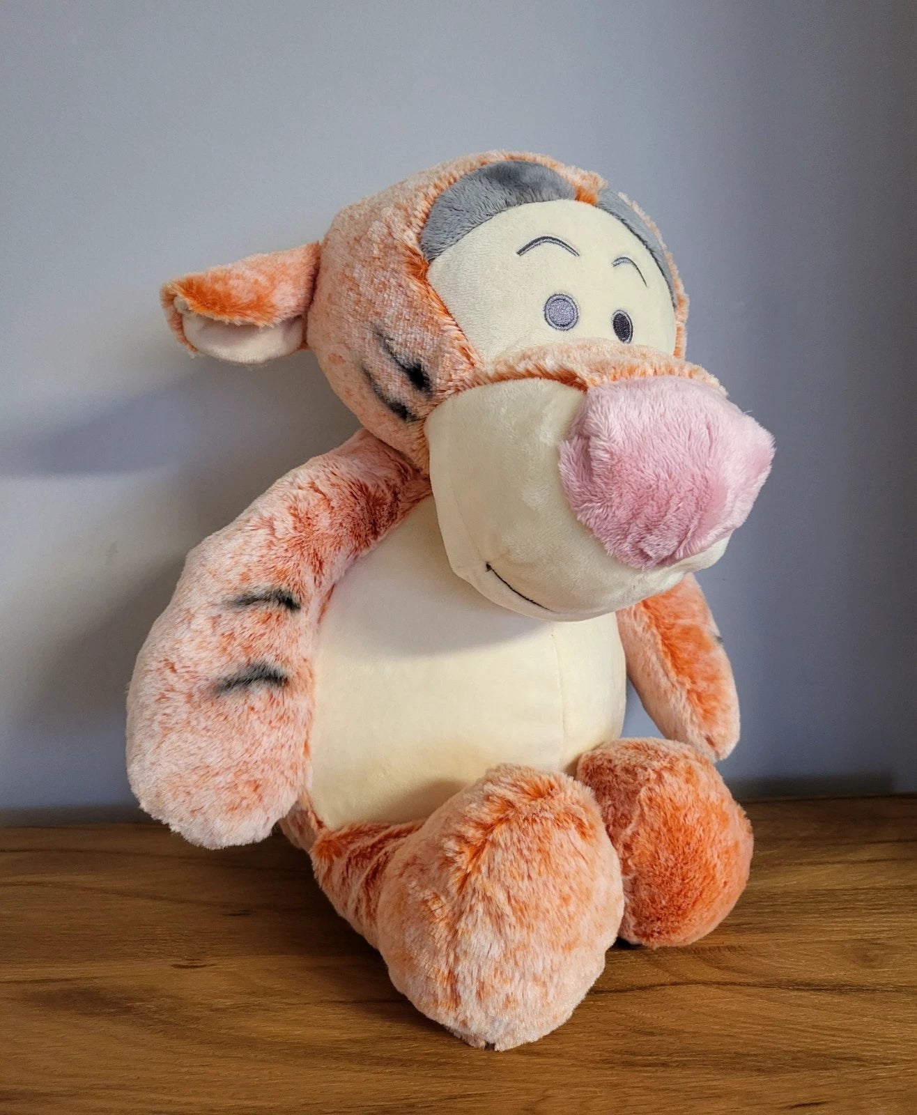 Disney XXL Plüsch Stofftier Kuscheltier Tigger aus Winnie Puuh Figur Plüschtier Gross 50cm Snuggle Time NEU