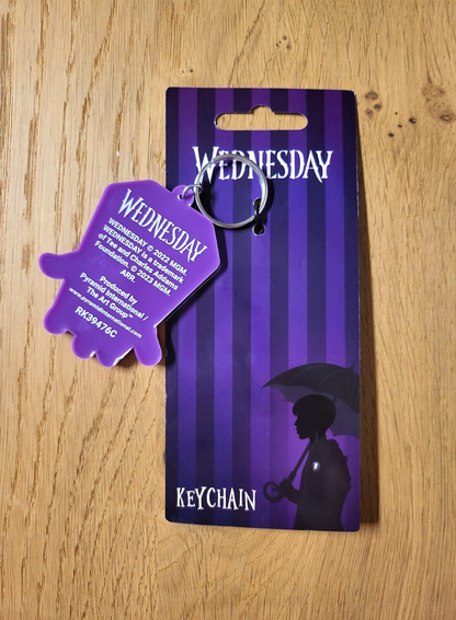 Schlüsselanhänger Wednesday Addams Film Gummi Hand Thing eiskaltes Händchen NEU
