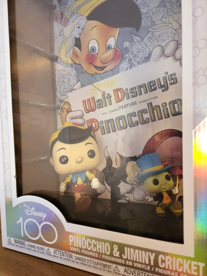 Disney 100 Jahre/ 100th Anniversary Movie Posters Pinocchio Jimyni POP Vinyl Figur HARTCASE#08 NEU
