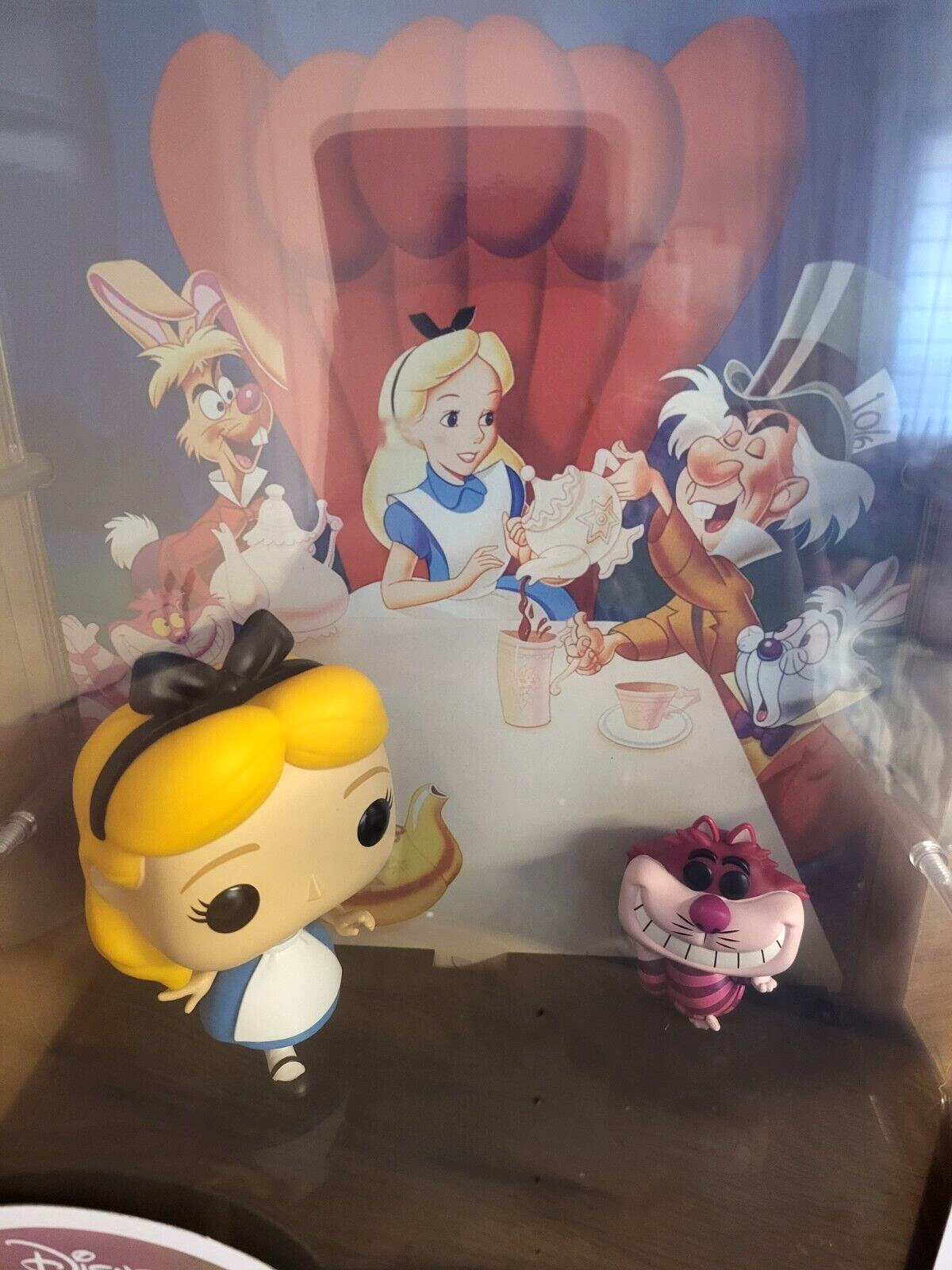 Disney 100 Jahre/ 100th Anniversary Alice in Wunderland mit Grinsekatze Movie Posters POP Vinyl Figur #11 NEU