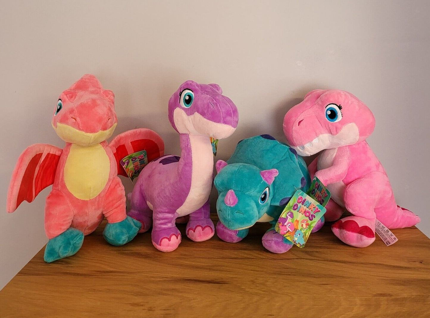 Dinos Plüsch Stofftier Kuschel Girlie Dinky Trex Kinder Spielzeug Geschenk NEU